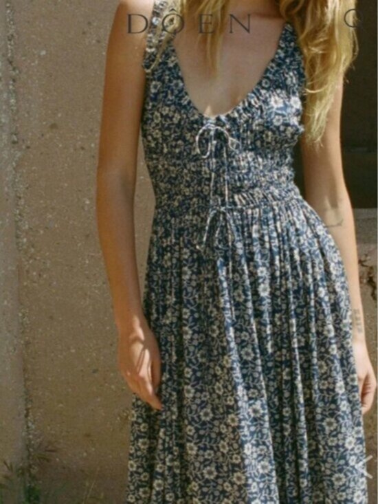 Doen Emmeretta Dress NWT small. - Picture 5 of 7